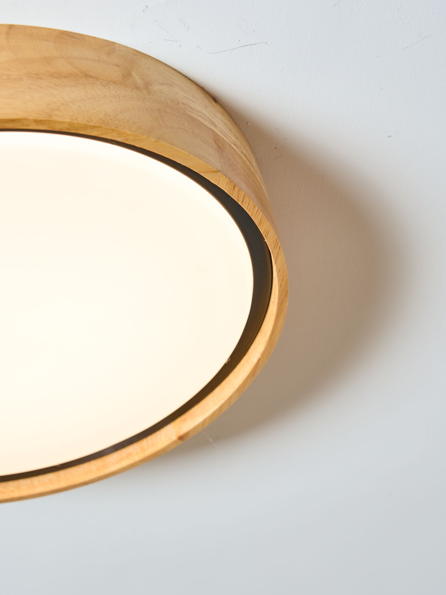 Plafonnier LED rond en bois Ø31 cm 12 W 3000 K faible éblouissement