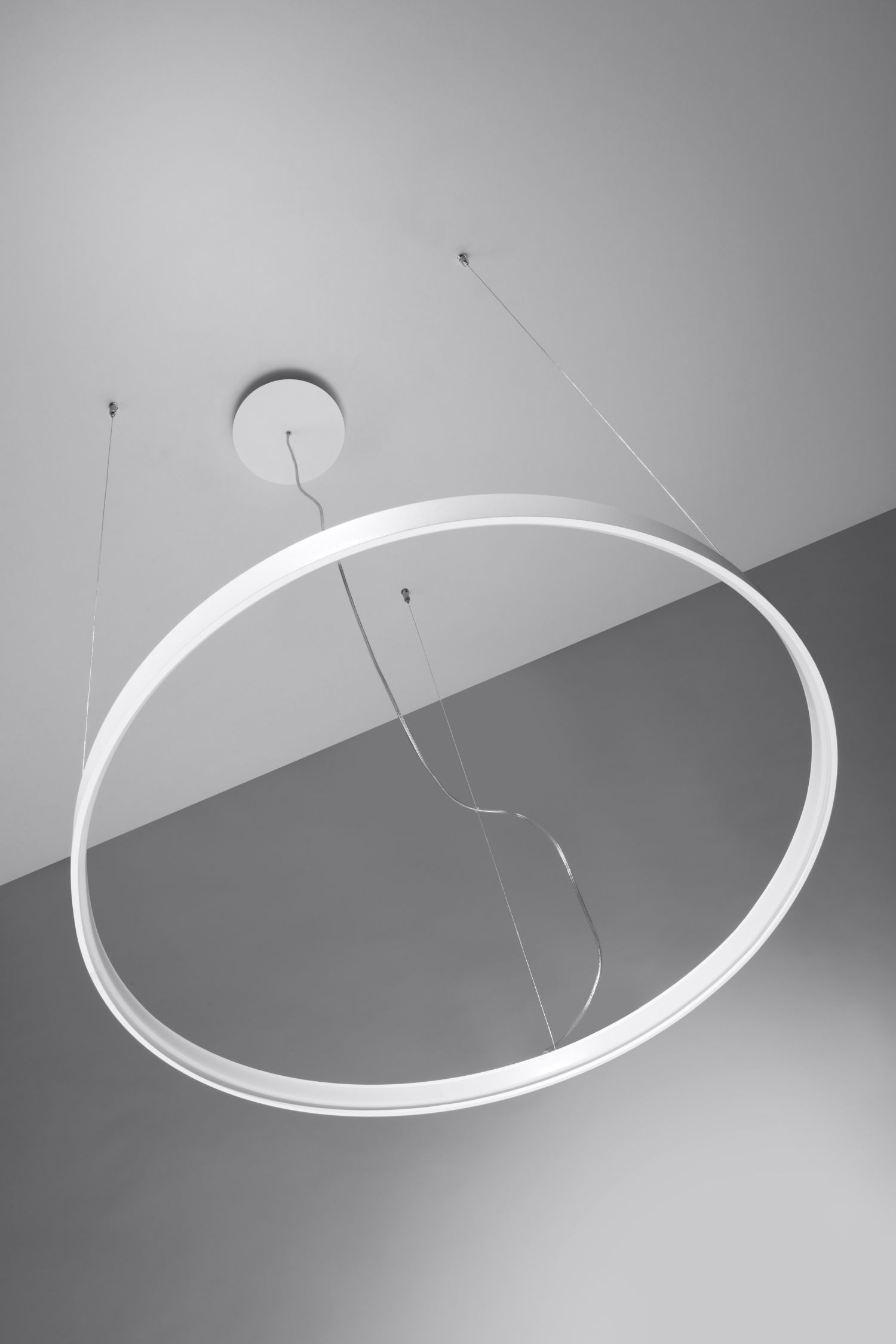 LED Kronleuchter Modern Design Ø 78 cm 4000 K Ring Metall