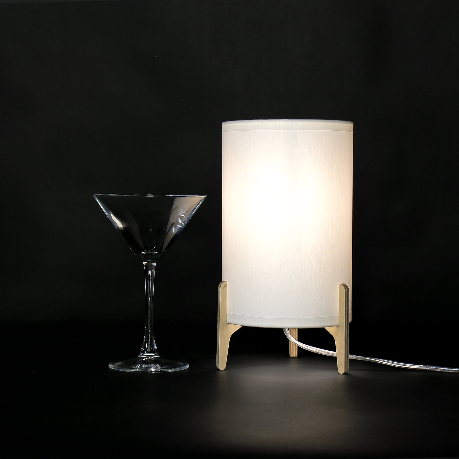Moderne Nachttischlampe Stoff Weiß Zylinder ALICE