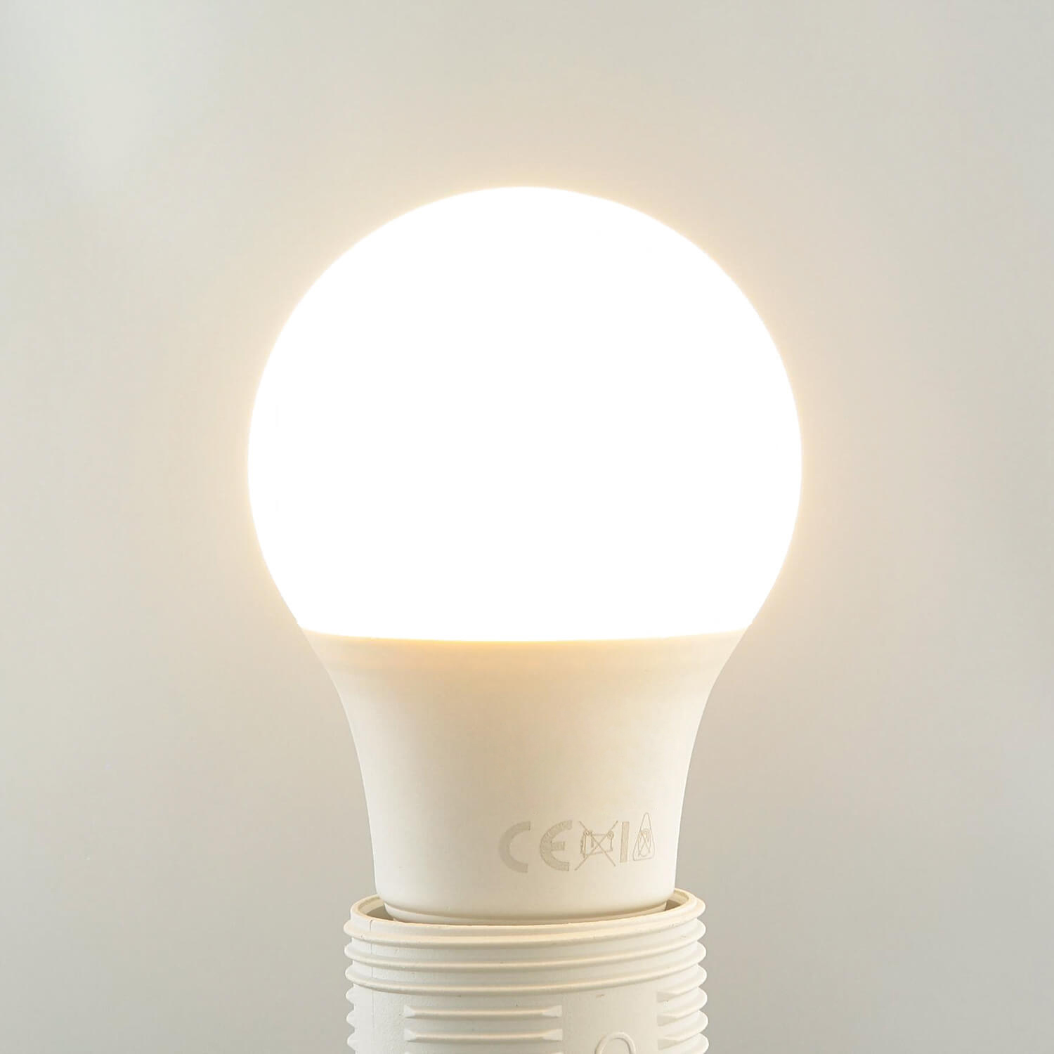 LED Leuchtmittel E27 10,5 Watt 2700 K 1055 lm hell - LM10055