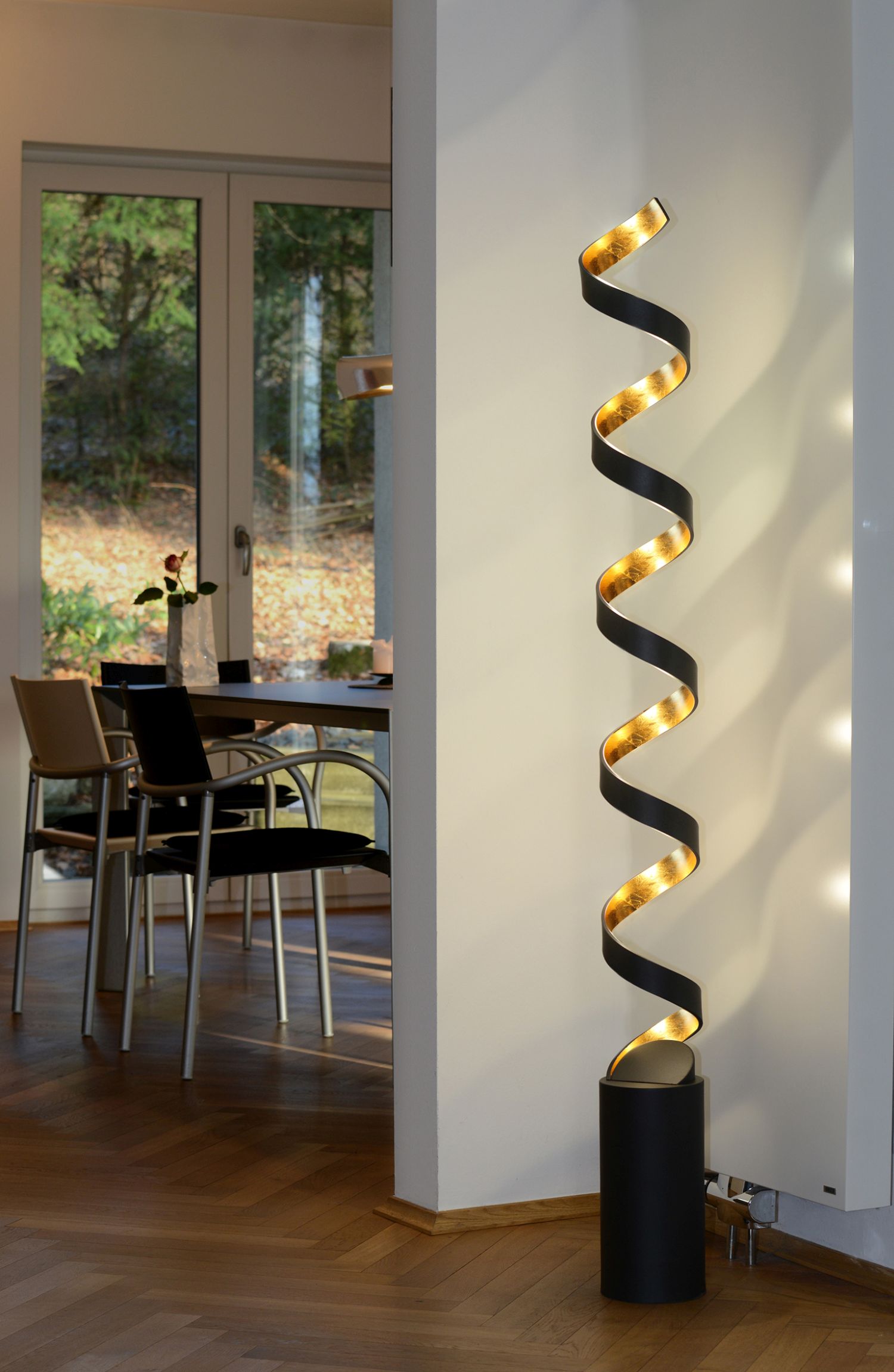 Lampadaire LED Spirale Noir Or 152 cm 30 W 3000 K