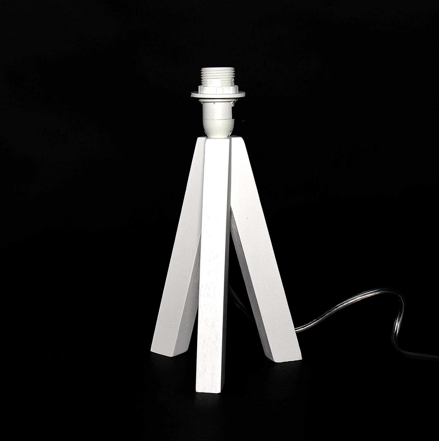 Lampe de table scandinave noir blanc tripode E14