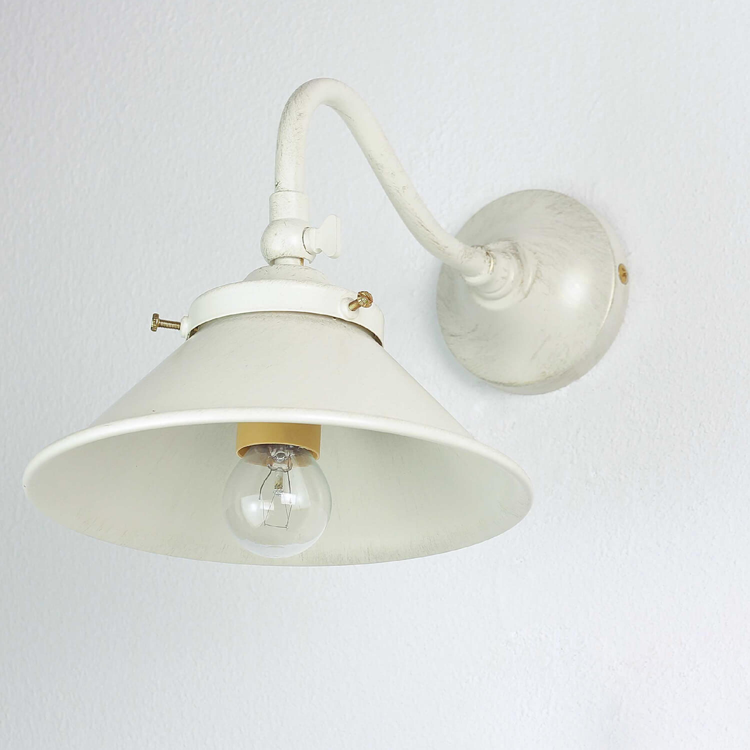 Wandlampe Weiß Glasschirm aus Echt-Messing