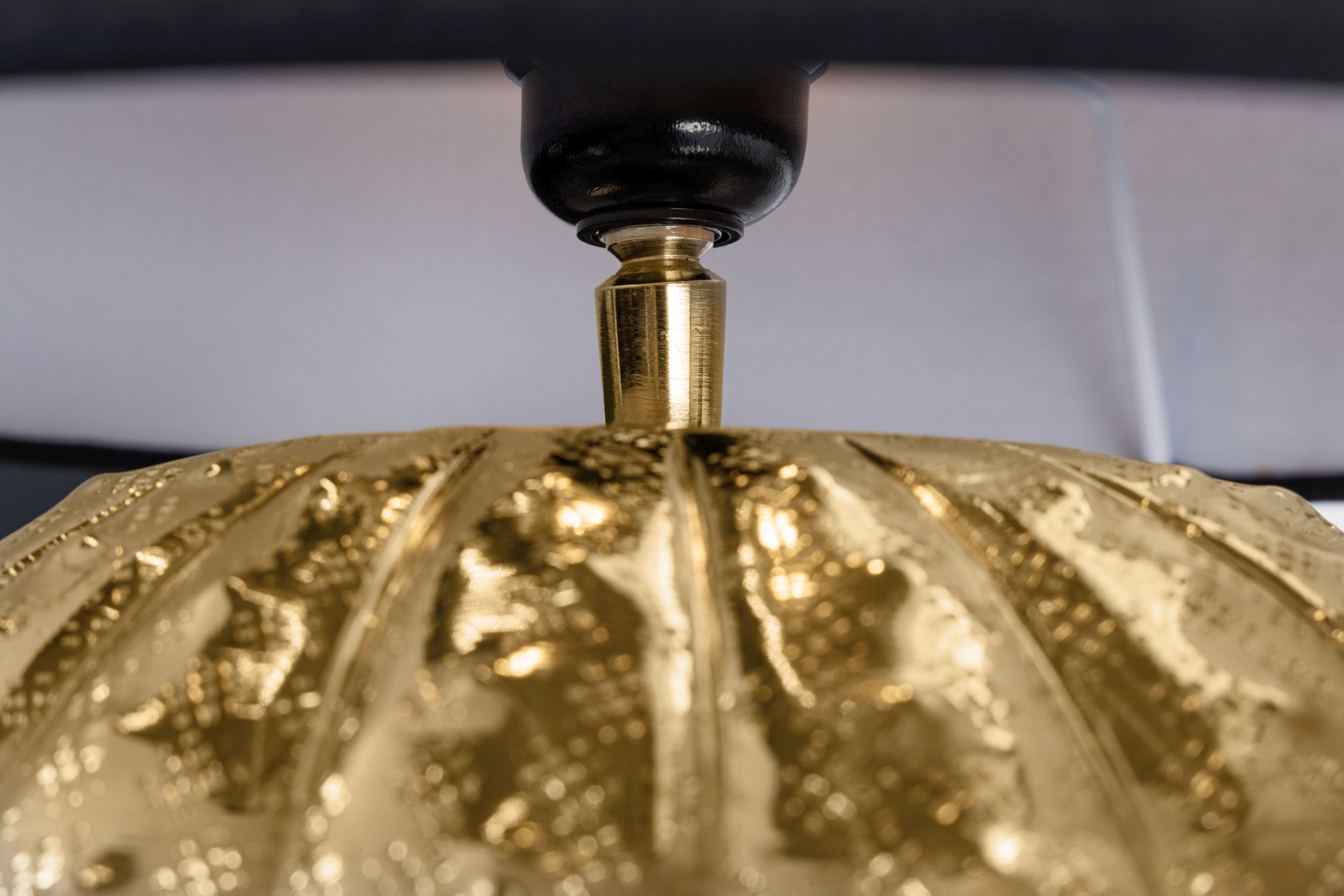Nachttischlampe Stoff Metall Schwarz Gold 55cm blendarm