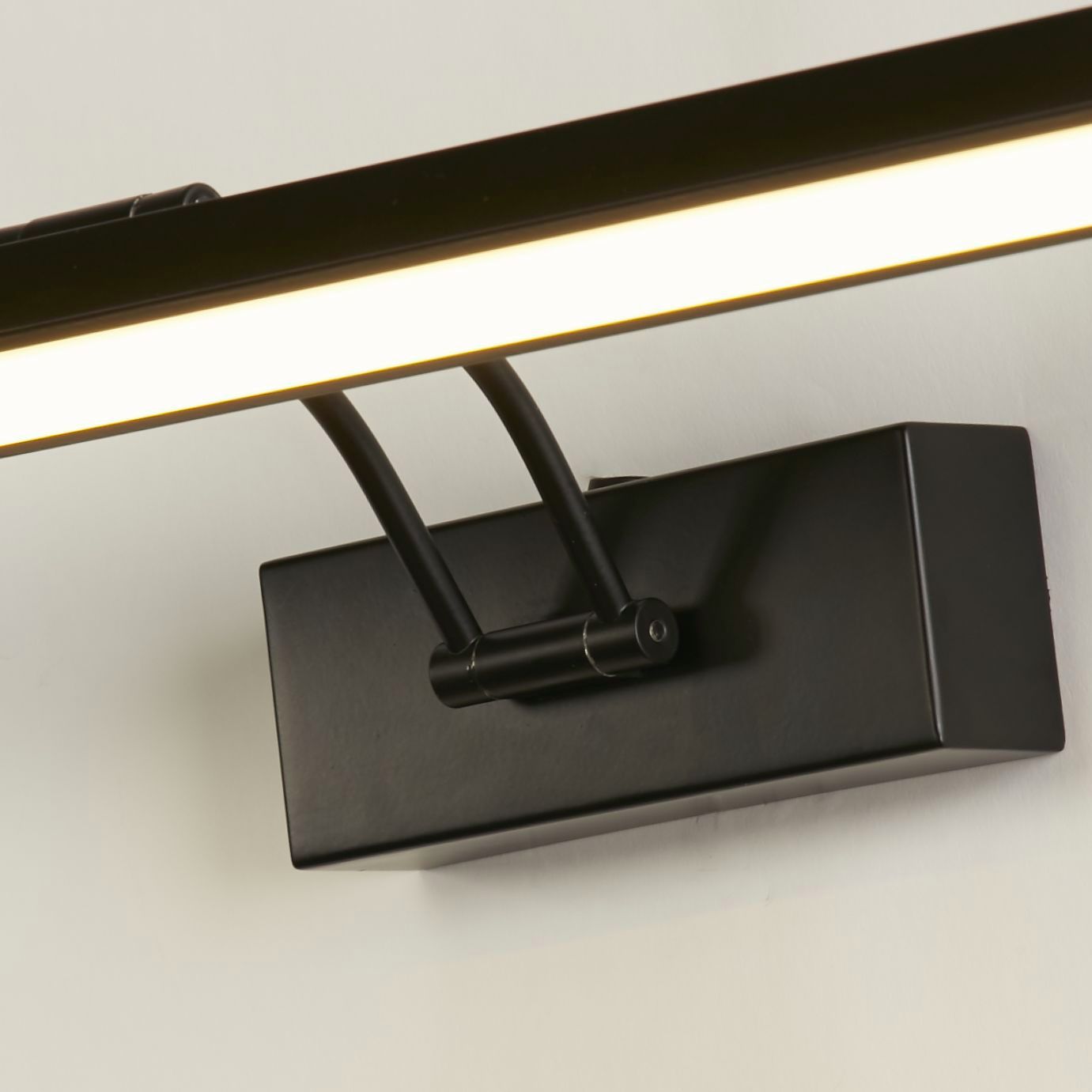LED Bilderlampe mit Schalter 3000 K 570 lm verstellbar